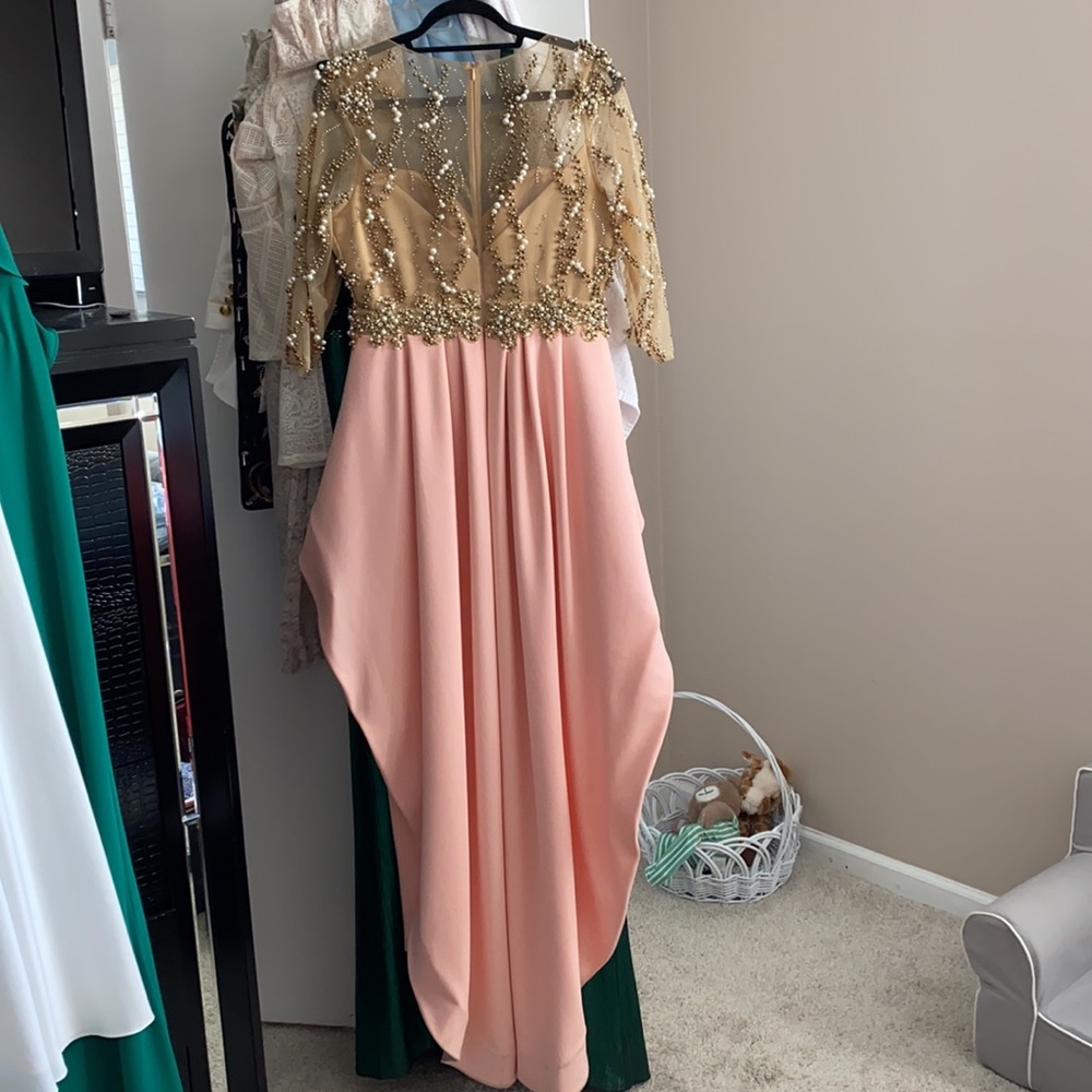 Dress - Picture 5 of 5